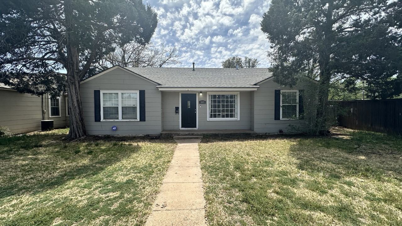 3319 26th St #1 - Photo 2 of 18