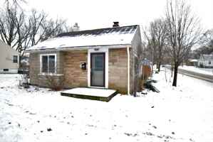 featured image of 655 36th Street Northeast #01