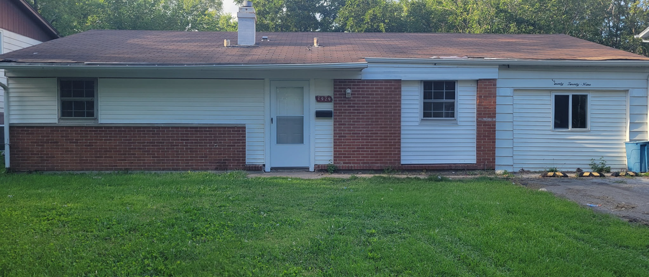 2029 215th Place - Photo 3 of 10