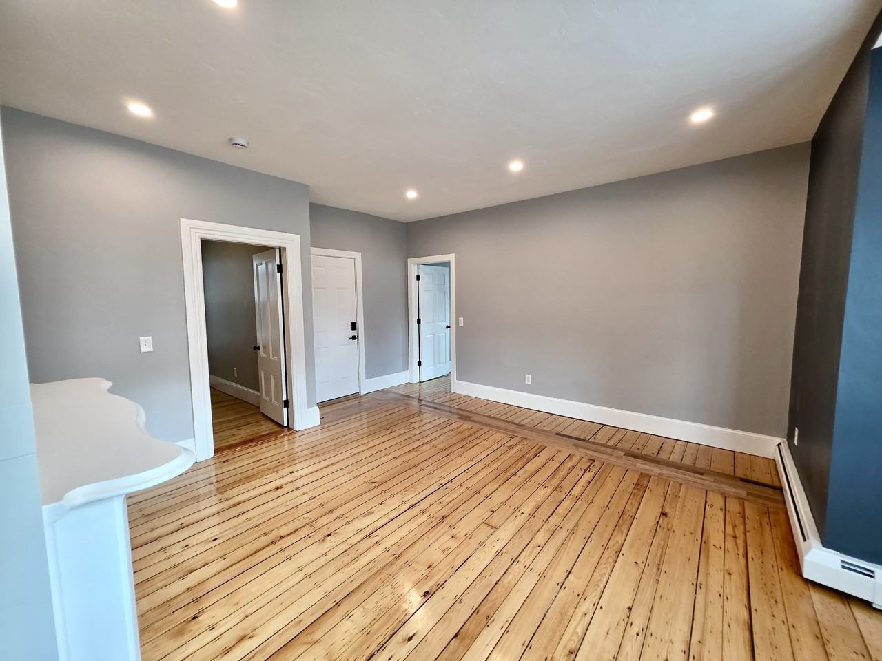 73 Vernon St #2 - Photo 3 of 16