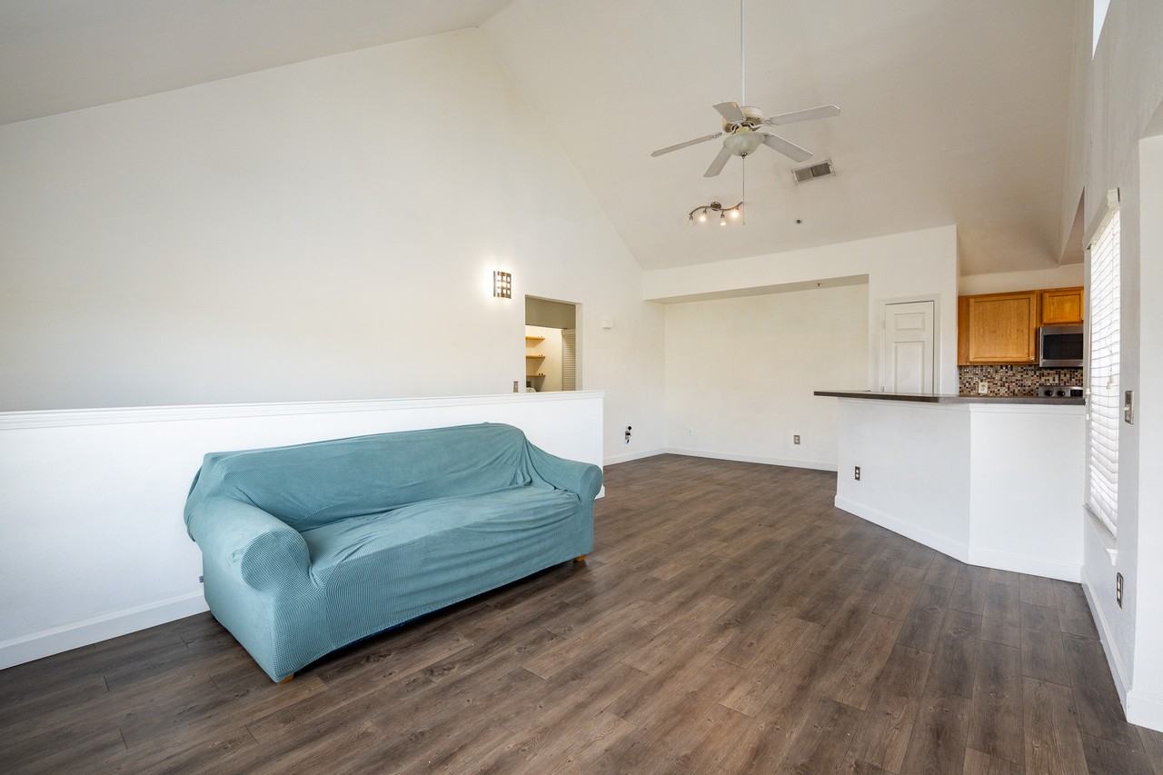 8973 Lee Vista Blvd #1 - Photo 5 of 34