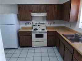 featured image of 313 Sycamore Street #5