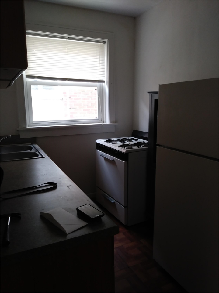 5012 Pernod Avenue #A - Photo 4 of 5