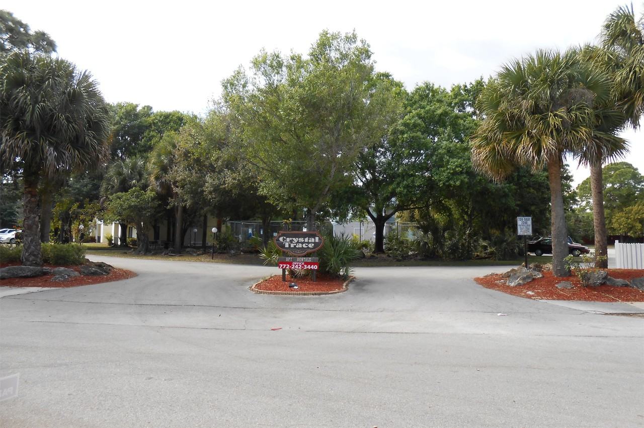 1913 S 26th St #1913 - Photo 3 of 24