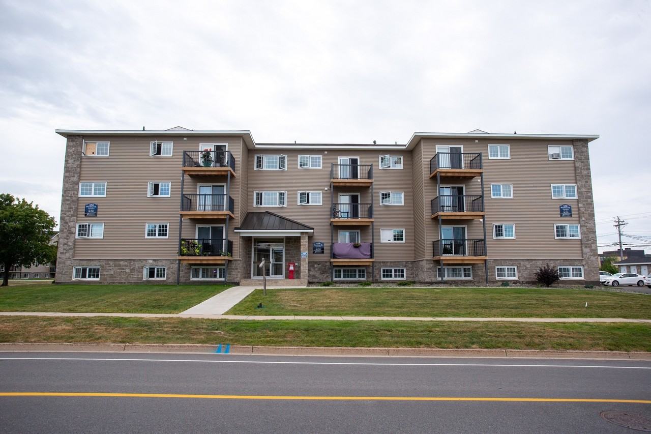 458 Priestman Street #03 - Photo 2 of 2