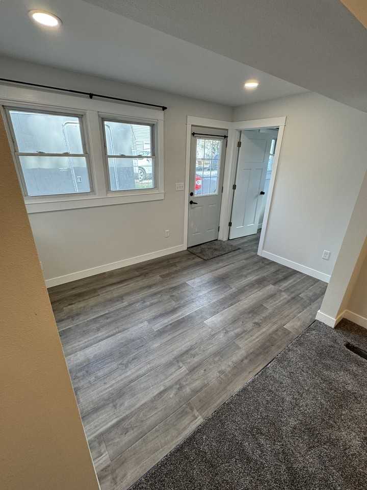 914 Lakeside Ave #1 - Photo 3 of 25