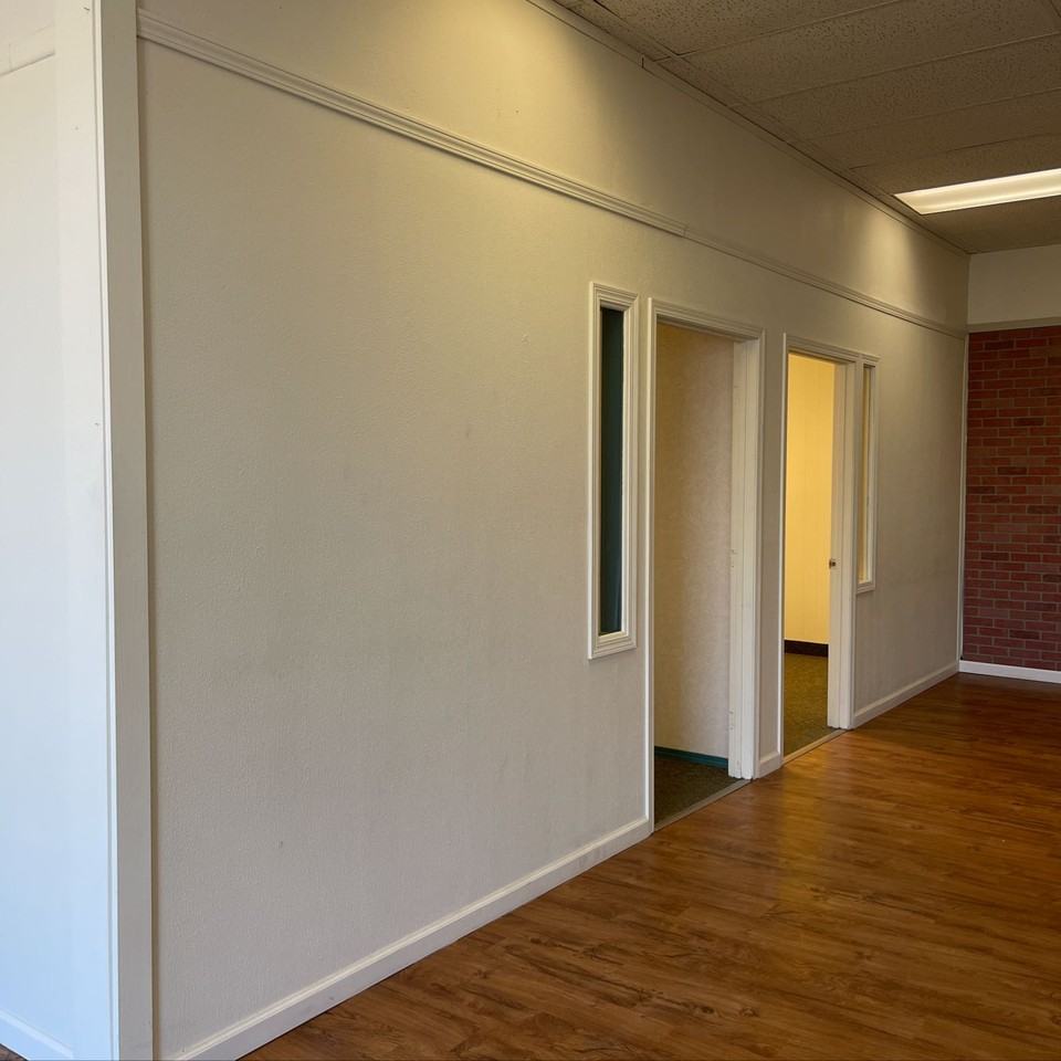 108 N 5th St #1 - Photo 2 of 11