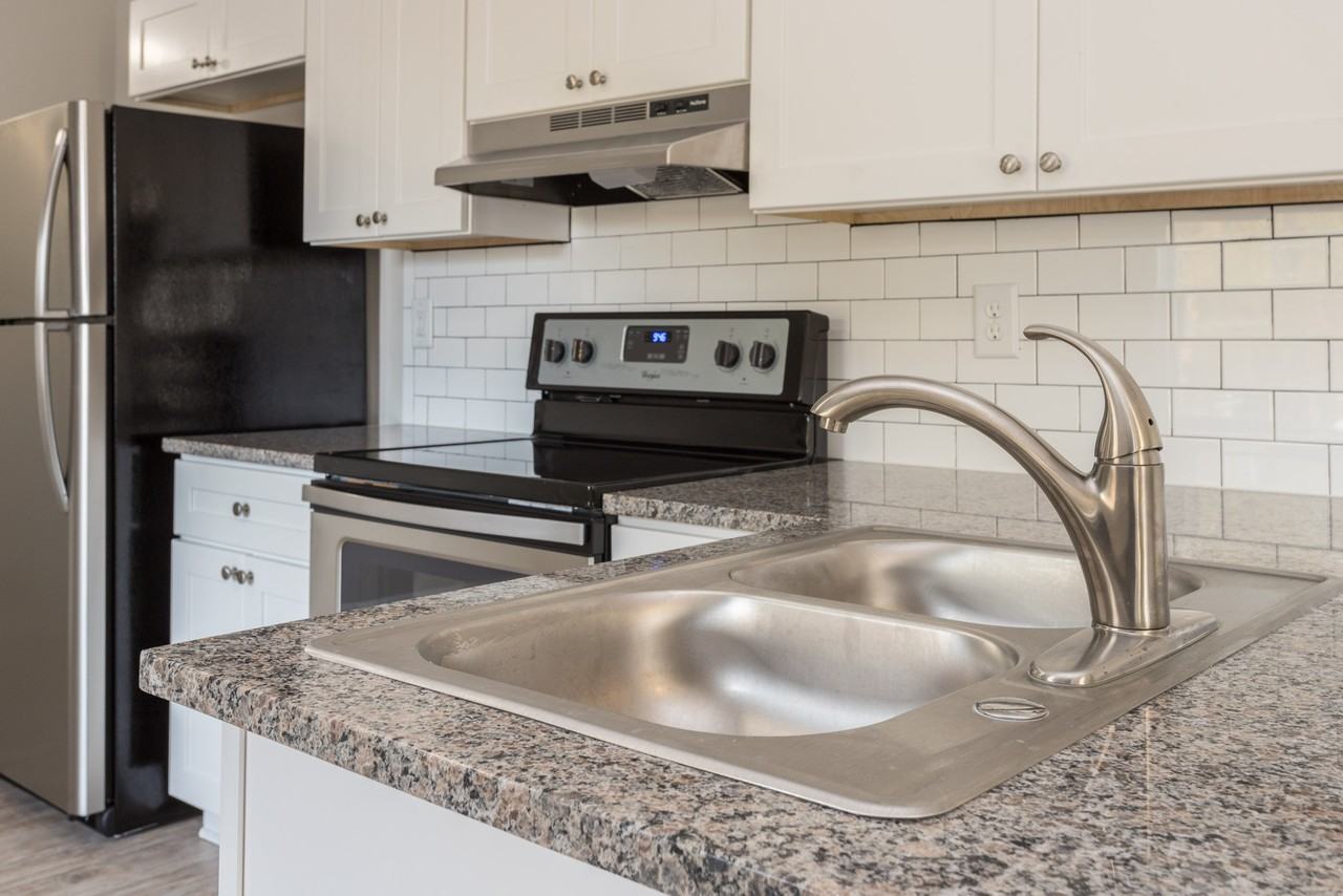 1109 Juniper St #A - Photo 5 of 8