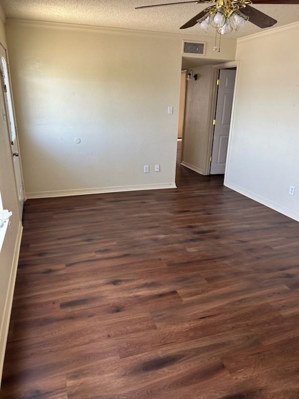 822 North Avenue F #1 - Photo 4 of 19