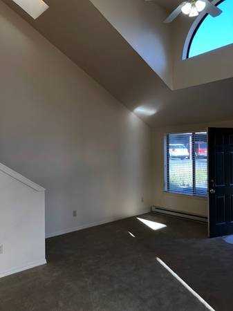 2008 Northeast Patterson Circle - Photo 2 of 20