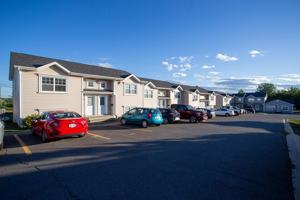 featured image of Ridgeview Townhouses #37