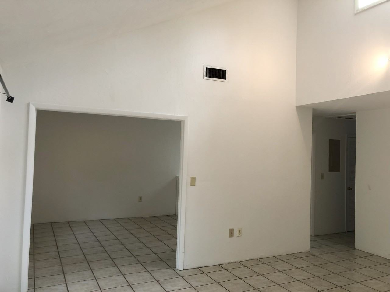 8 Northwest 24th Street #1 - Photo 6 of 19