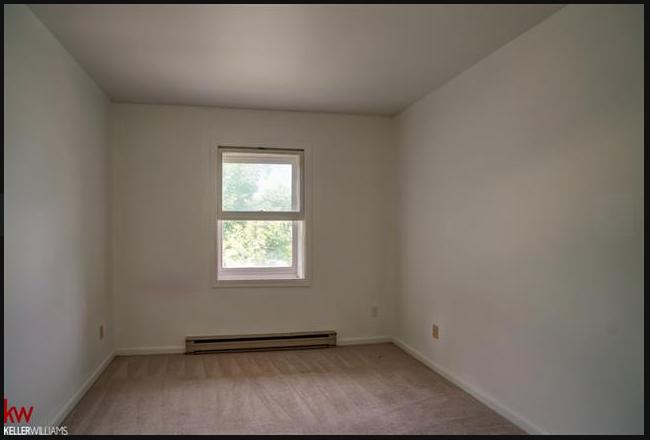 13 Westover Court #13 - Photo 4 of 41