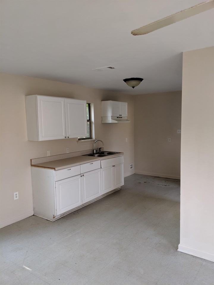 2606 Weller Avenue #1 - Photo 5 of 6