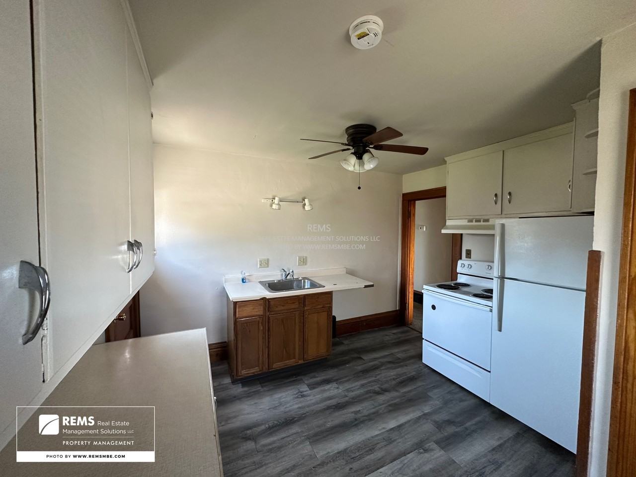 431 Clark Street #431UPPER - Photo 5 of 16