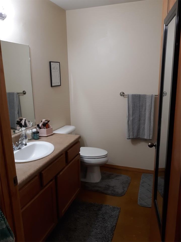 210 South Husband Street #11 - Photo 4 of 5