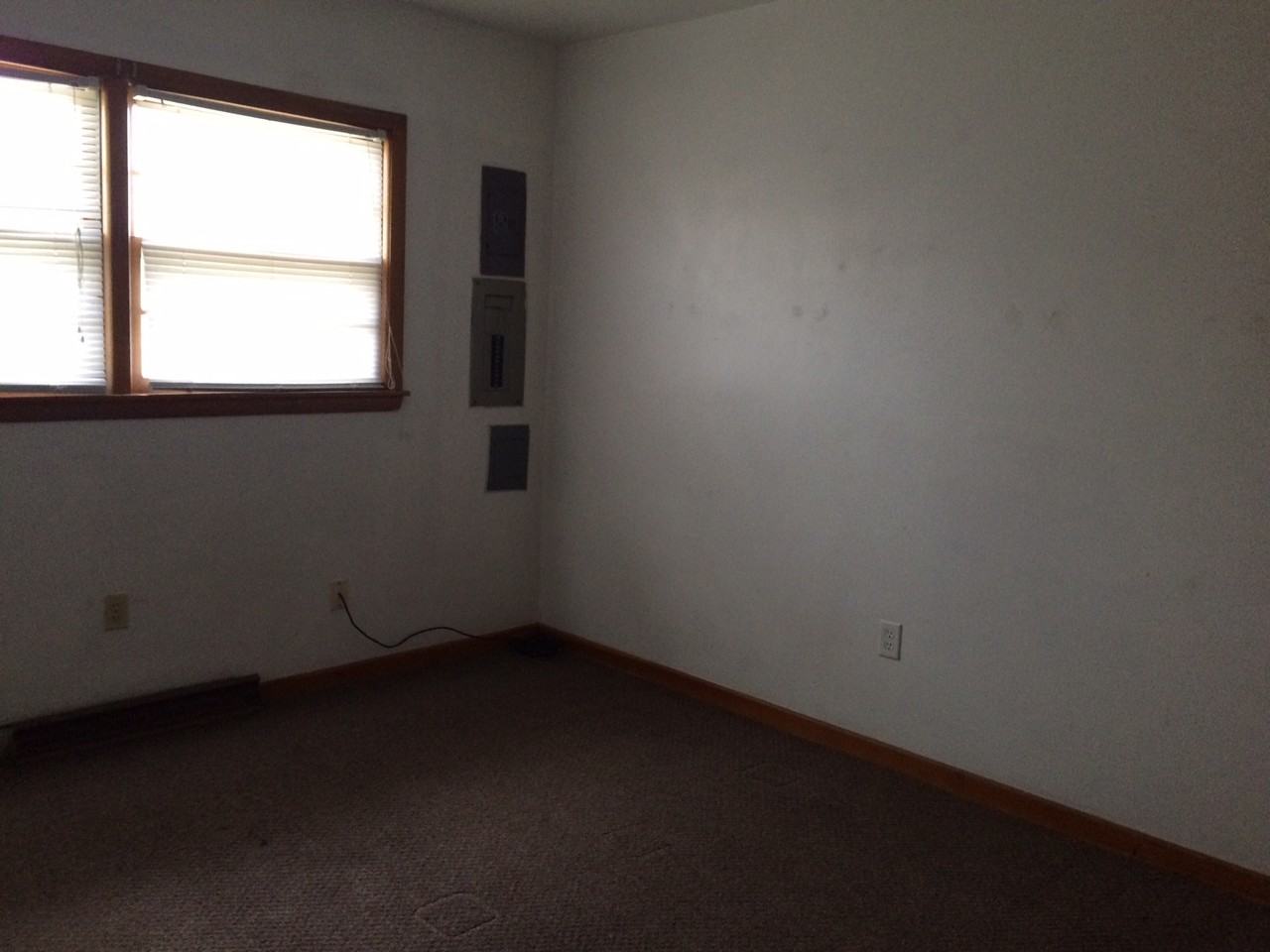 935 Cutler Street #935 - Photo 3 of 9