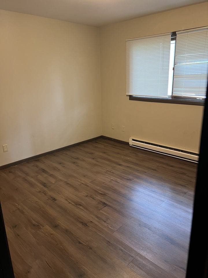 1100 19th Street #1100-2 - Photo 4 of 10