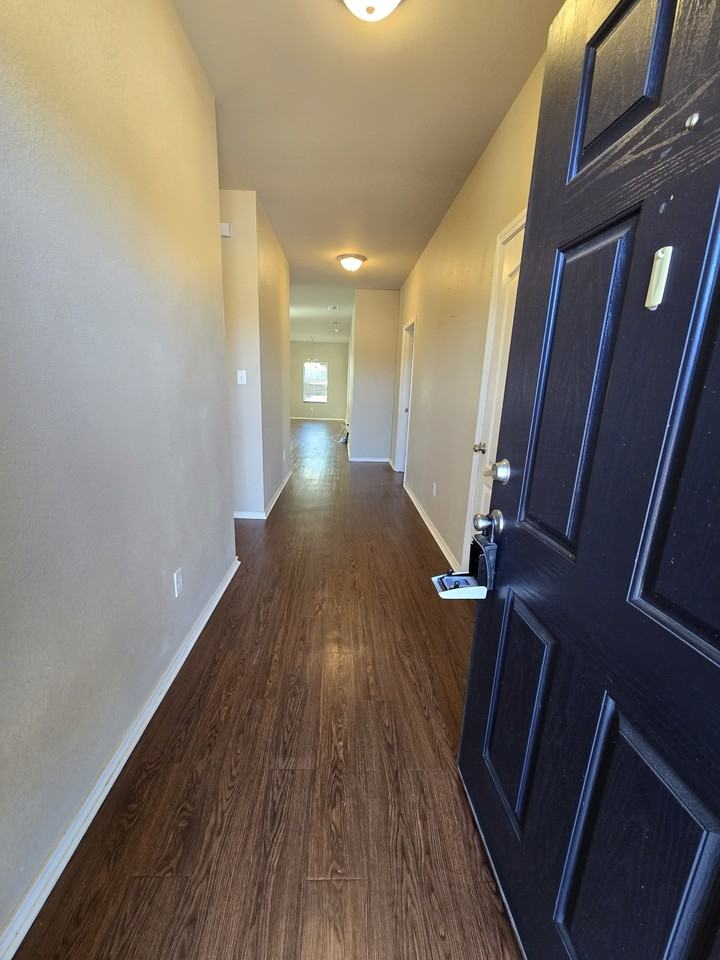 457 Ambrose Ave #1 - Photo 2 of 30