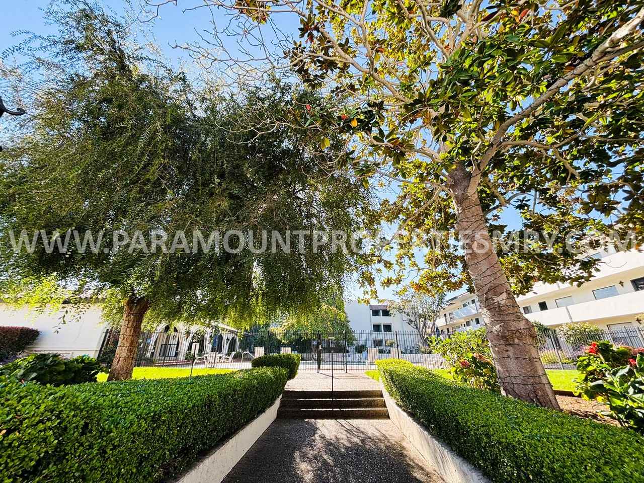 500 Glenwood Cir #528 - Photo 4 of 12