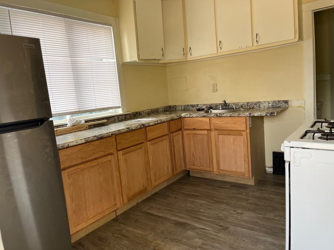 219 Jackson Street - Photo 2 of 14