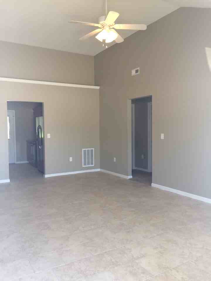 610A W Market St #2 - Photo 2 of 17