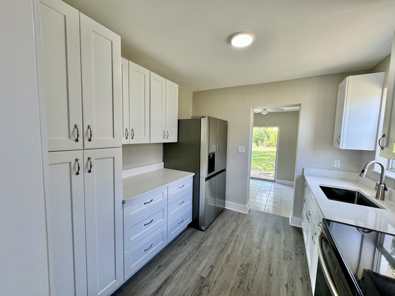 531 99th Ave N #531 - Photo 6 of 17