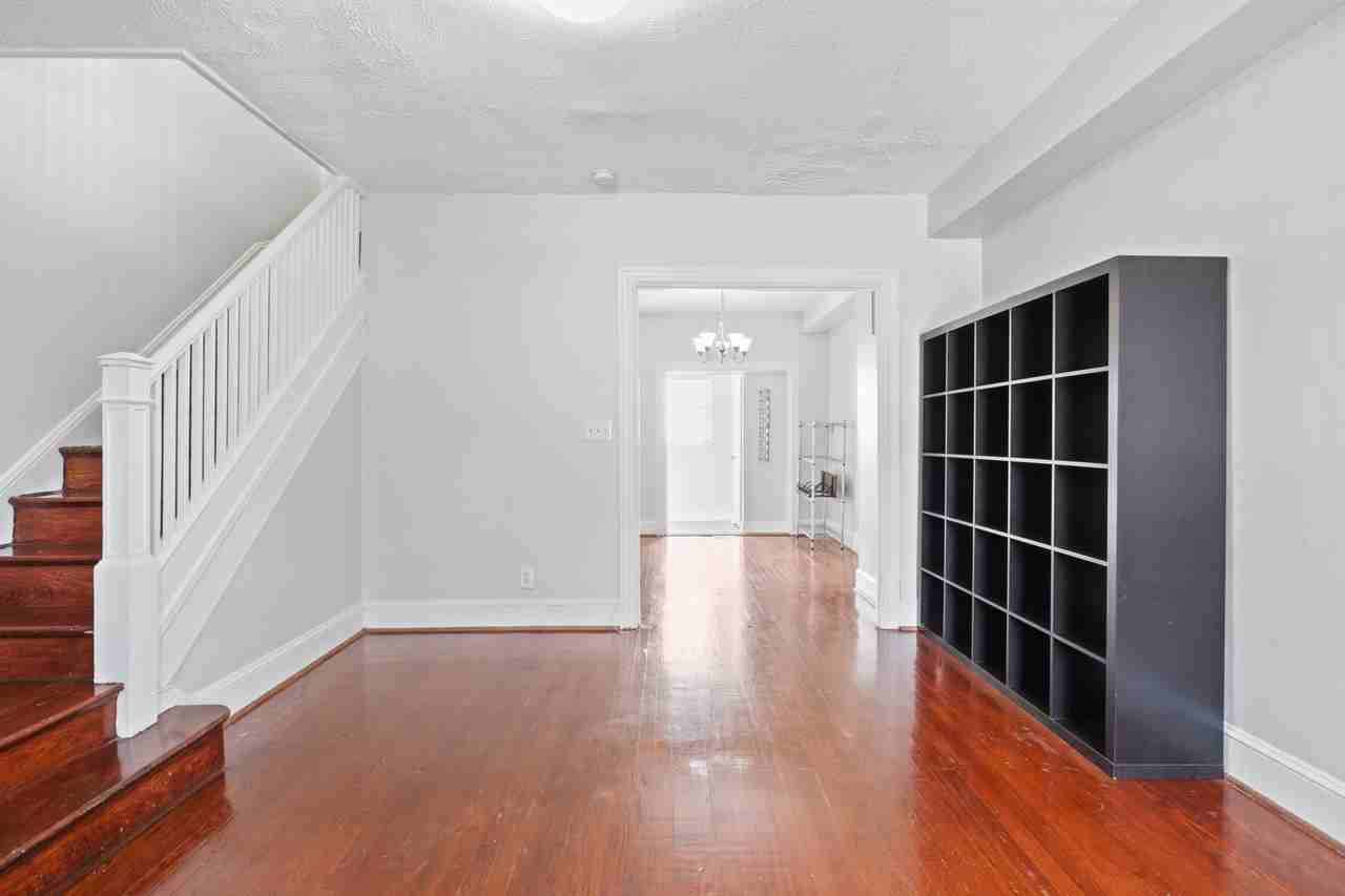 209 Douglas St Ne #1 - Photo 7 of 31