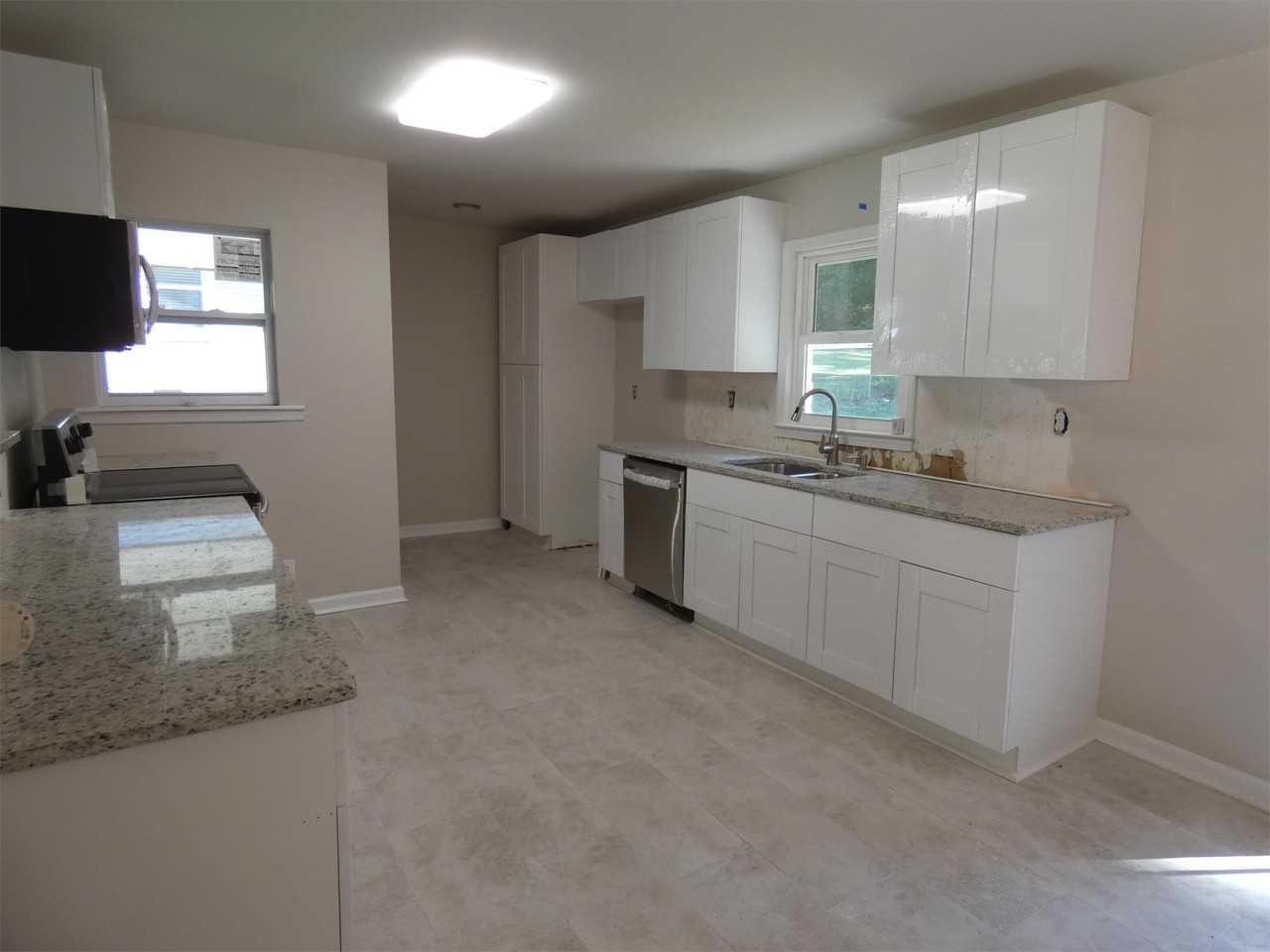 1920 Janet Ln #1 - Photo 6 of 17