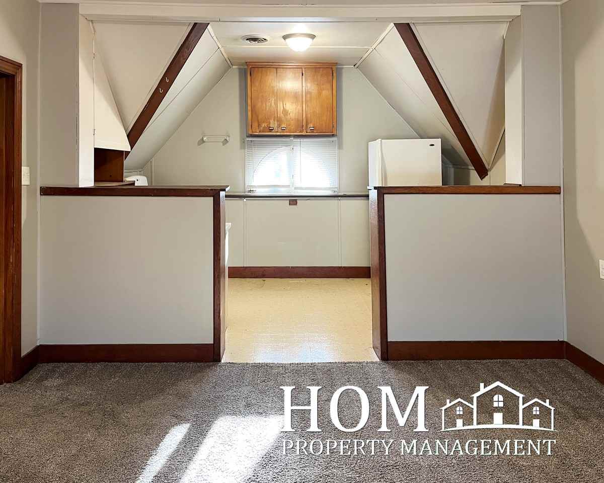 102 South 5th Street #1 - Photo 6 of 18