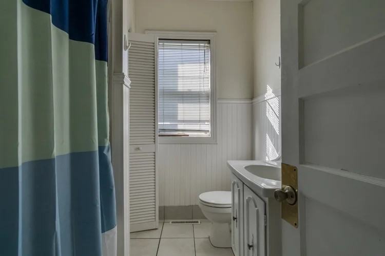 1015 South Barstow Street #UP - Photo 4 of 5