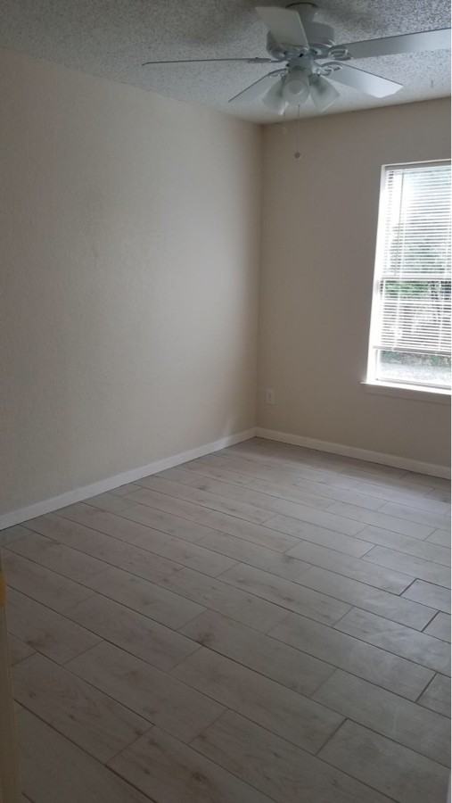 208 Erby Ave #B - Photo 6 of 7