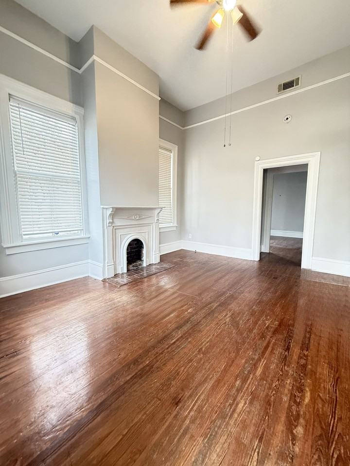 123 E Park Ave #123A - Photo 3 of 15