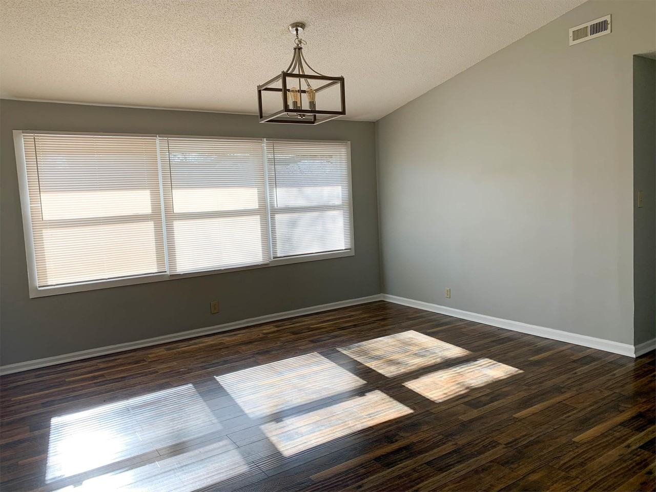 1405 Crocus Ln #1 - Photo 4 of 16