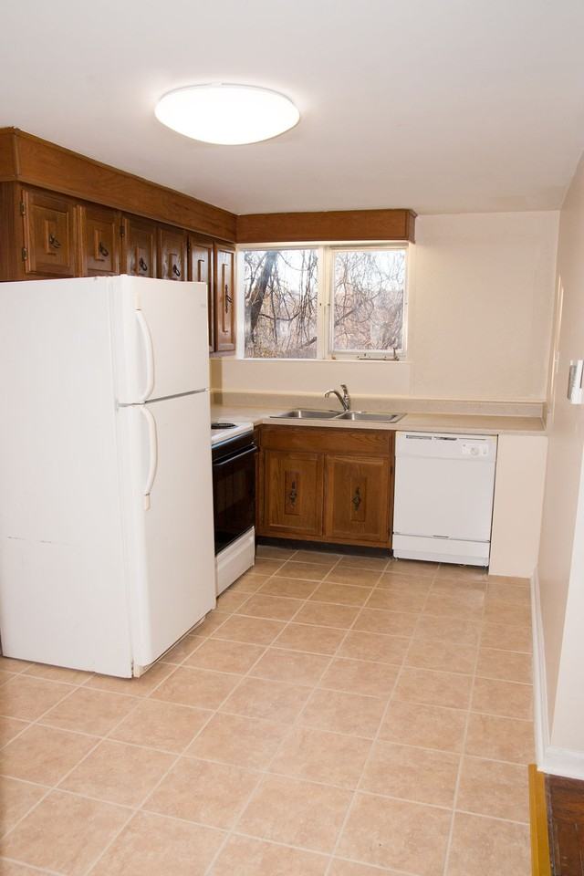 803 Diamond Court #1 - Photo 4 of 16