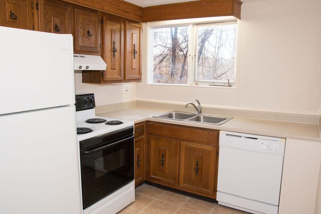 803 Diamond Court #1 - Photo 5 of 16