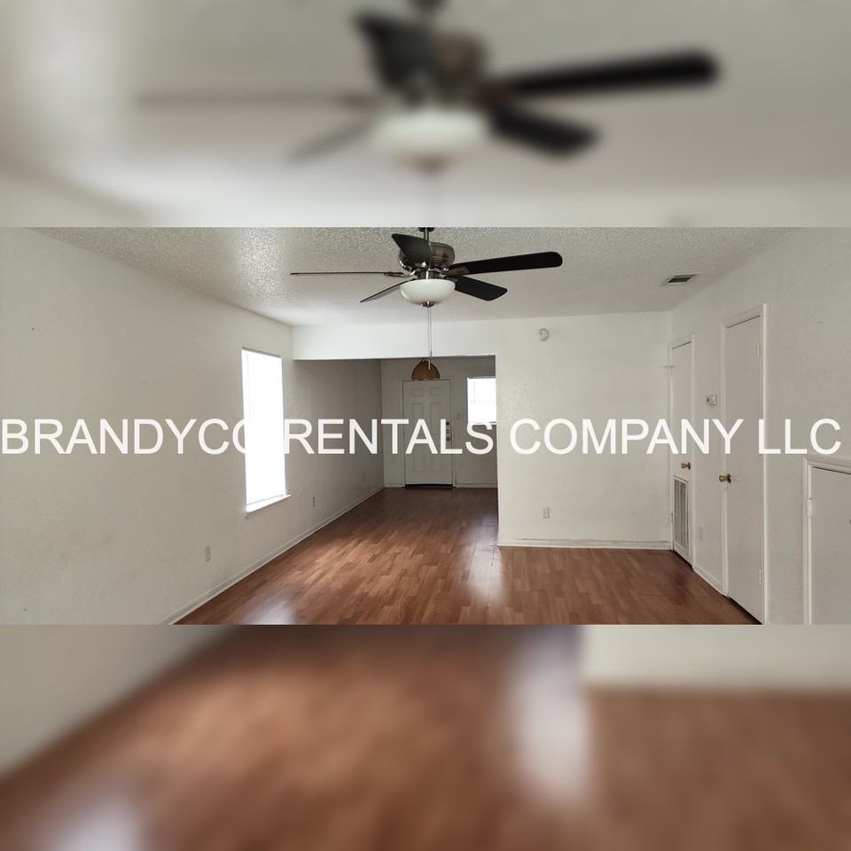 901 901 Clairidge Ave - 901 A #901A - Photo 2 of 15