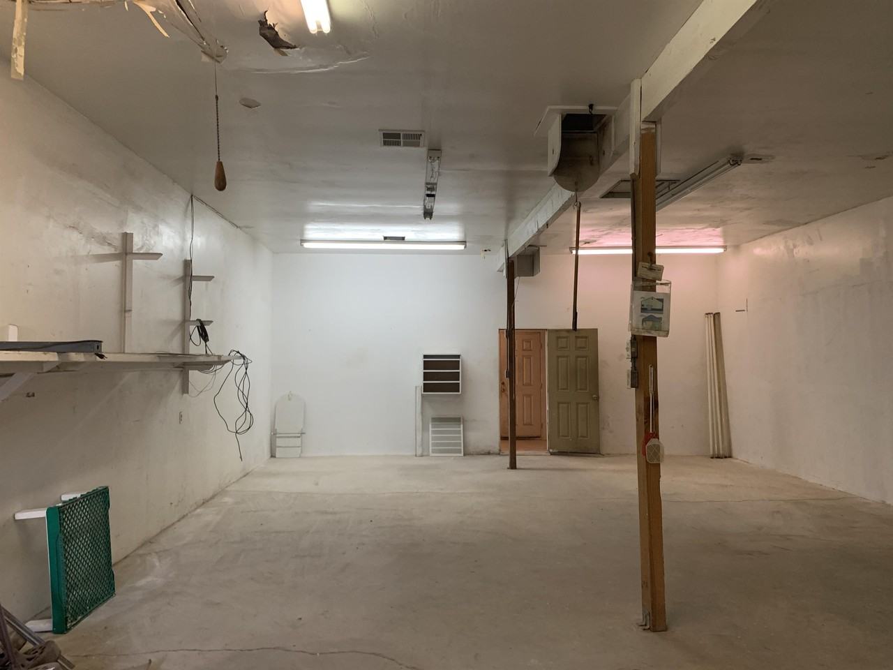 119 N E St #B - Photo 5 of 13