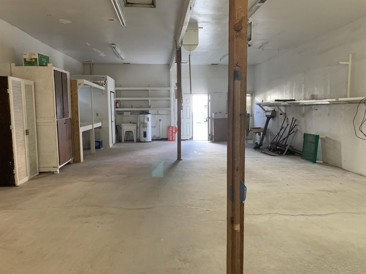 119 N E St #B - Photo 6 of 13