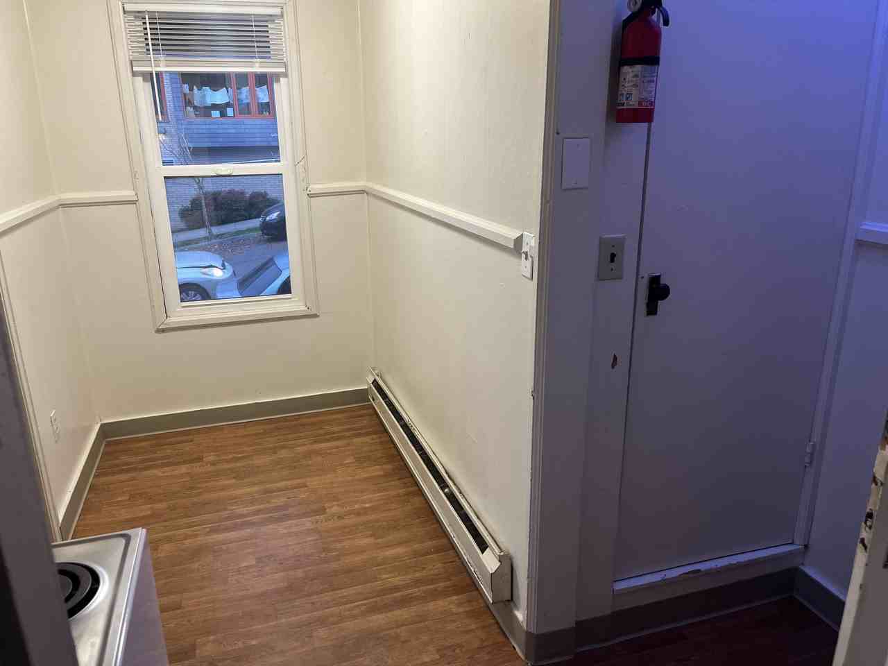 6646 Sw Capitol Hwy #4 - Photo 4 of 20