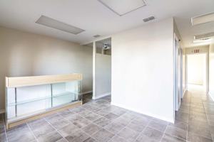 featured image of 872 West Price Road #872WP