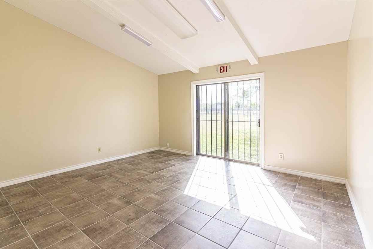 872 West Price Road #872WP - Photo 3 of 13