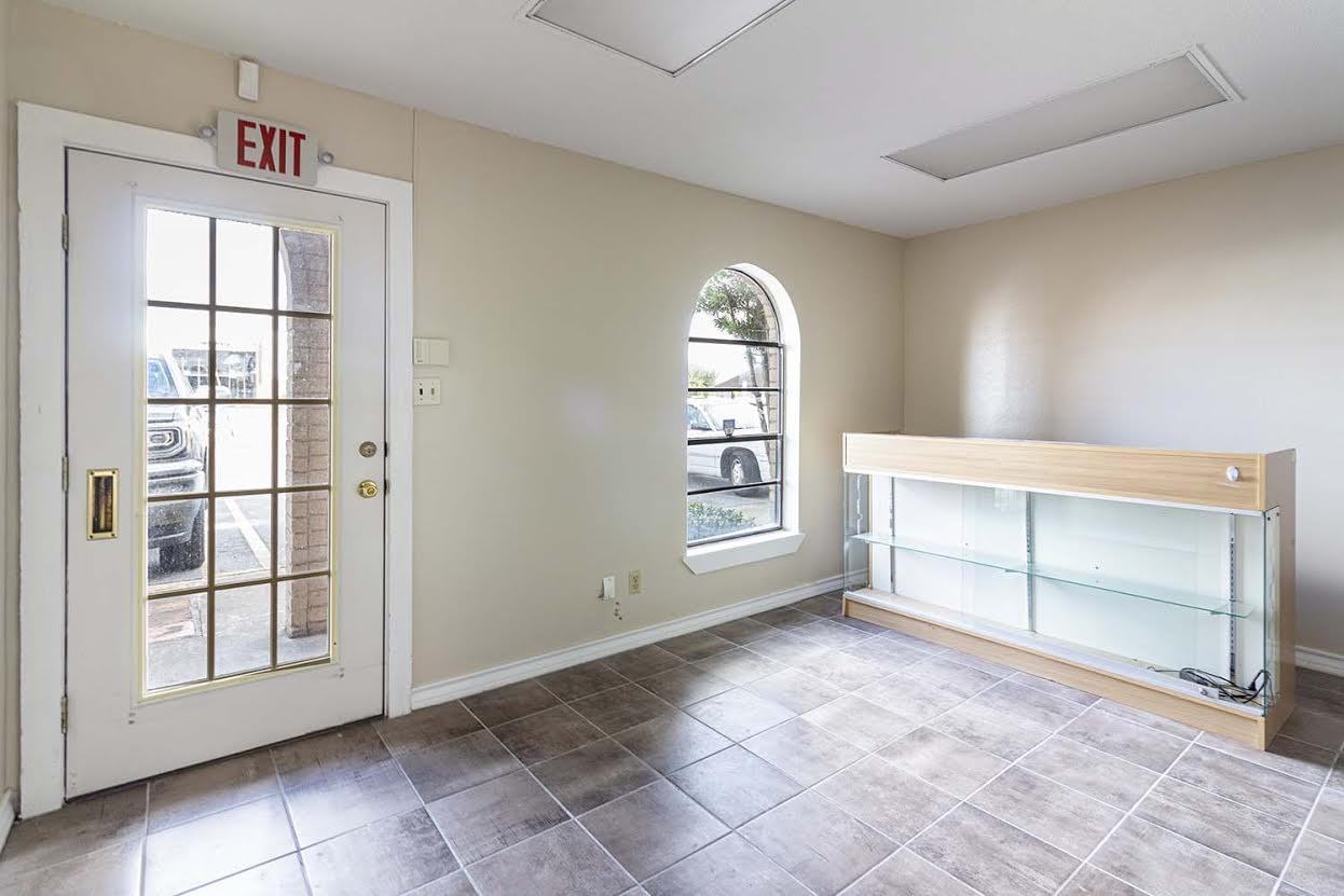 872 West Price Road #872WP - Photo 4 of 13