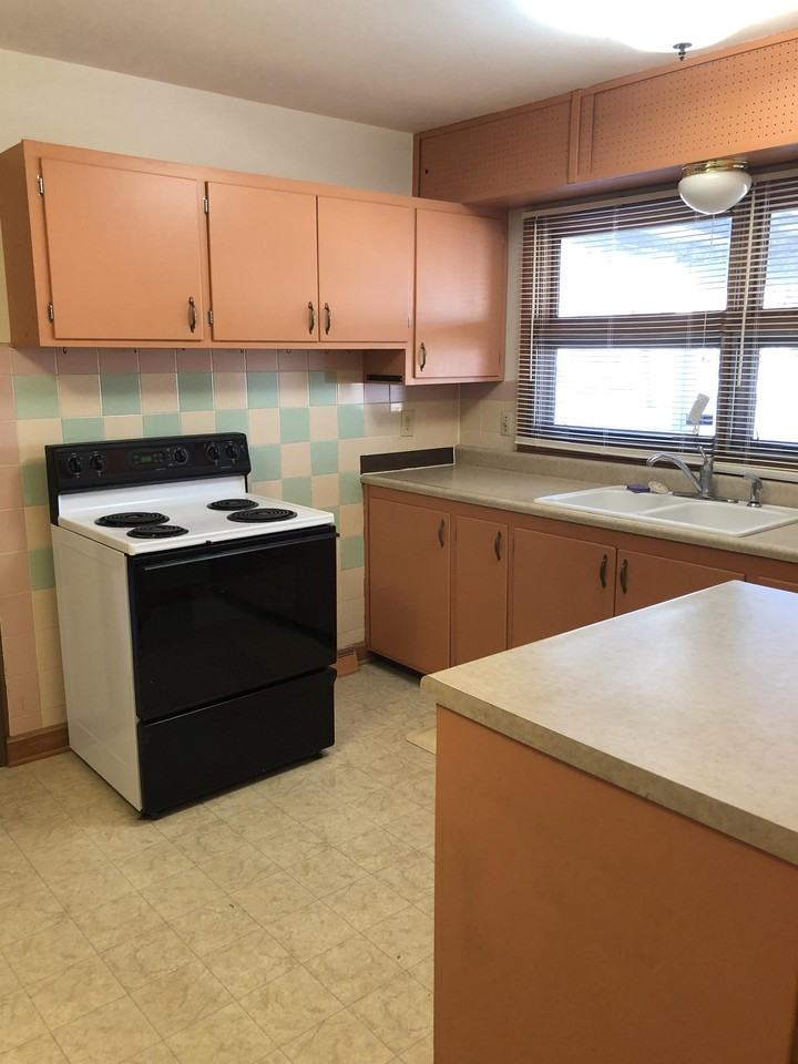 5319 Sw 15th St #1 - Photo 5 of 27