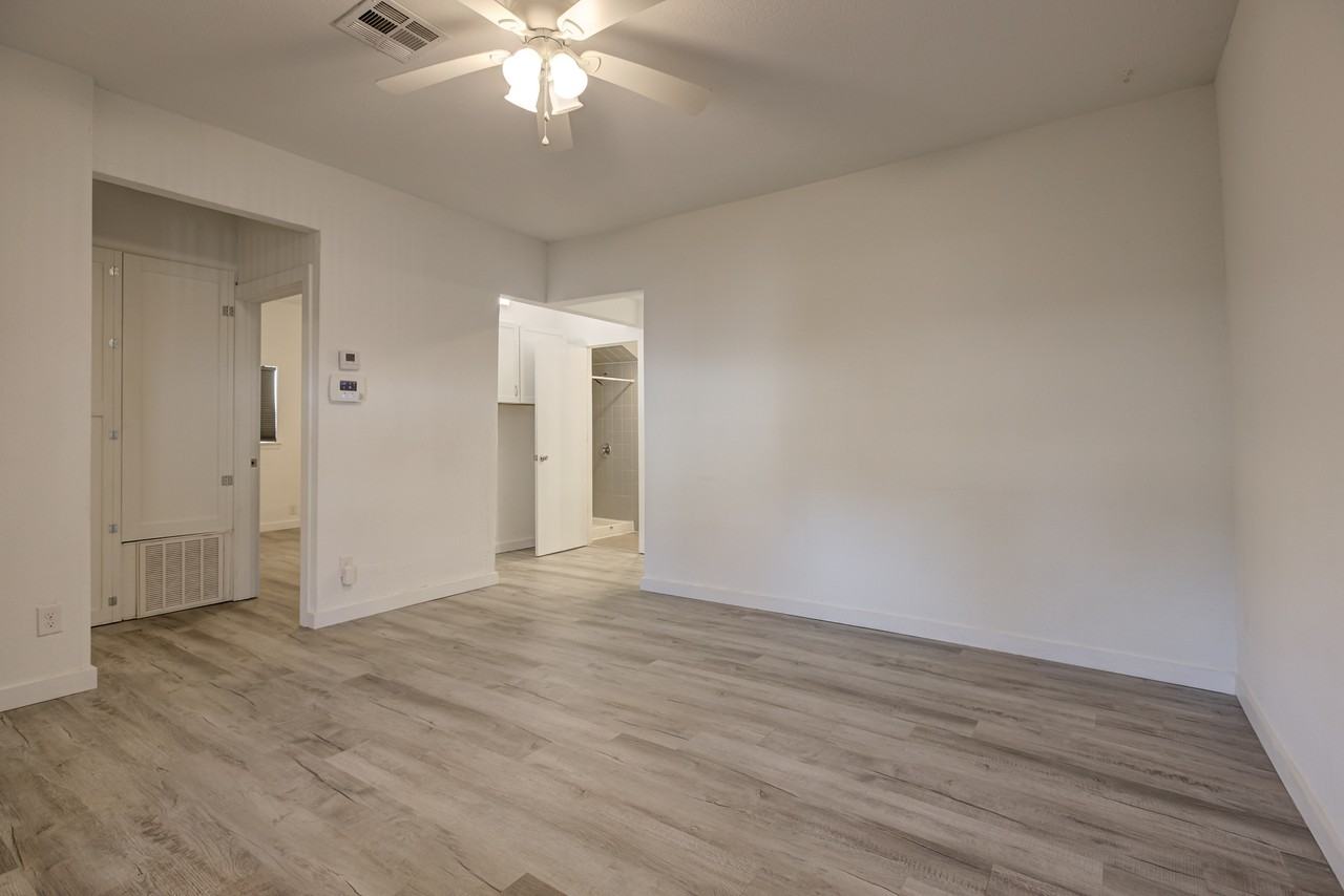 404 North Findlay Avenue #1 - Photo 6 of 15