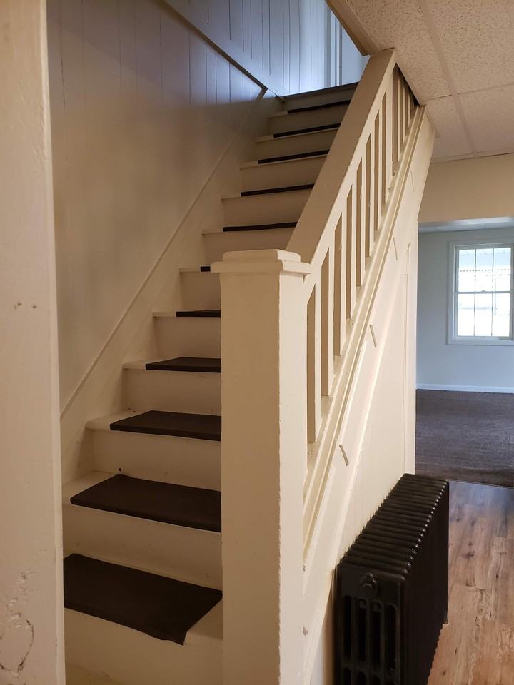 413 1st St #1 - Photo 5 of 23