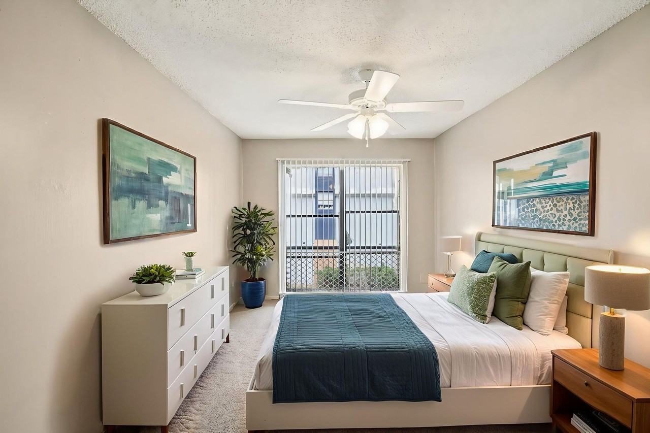 The Standard Apartments - Photo 7 of 50