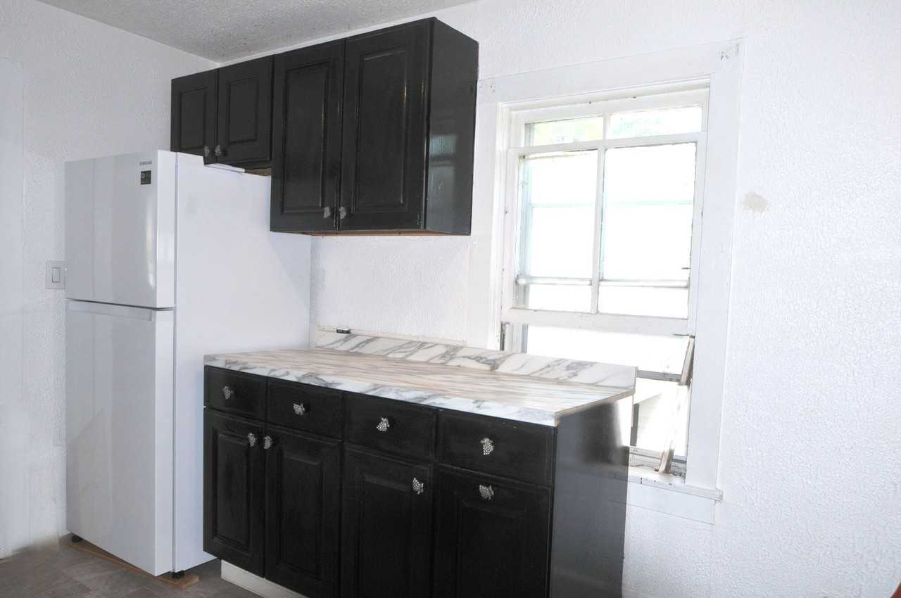 4 Fruit Street #2 - Photo 2 of 9