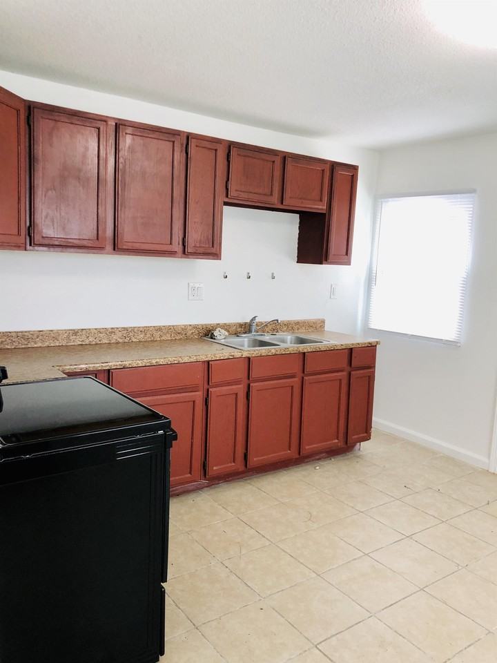 3400 Victoria Drive #1 - Photo 4 of 16