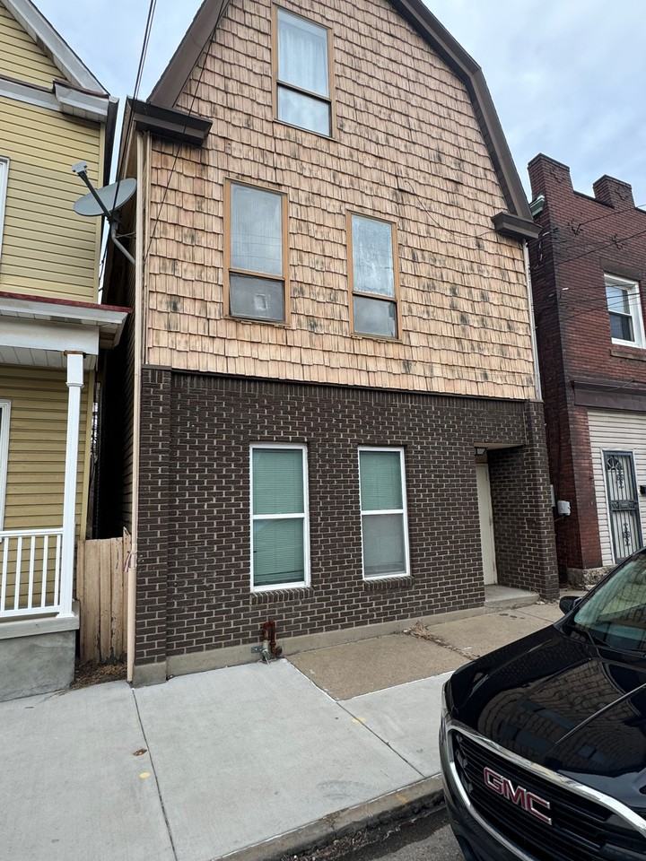 209 Saline Street #2 - Photo 2 of 18